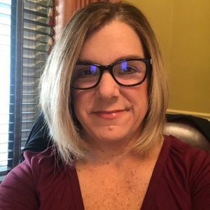 Meet your Posher, Paula